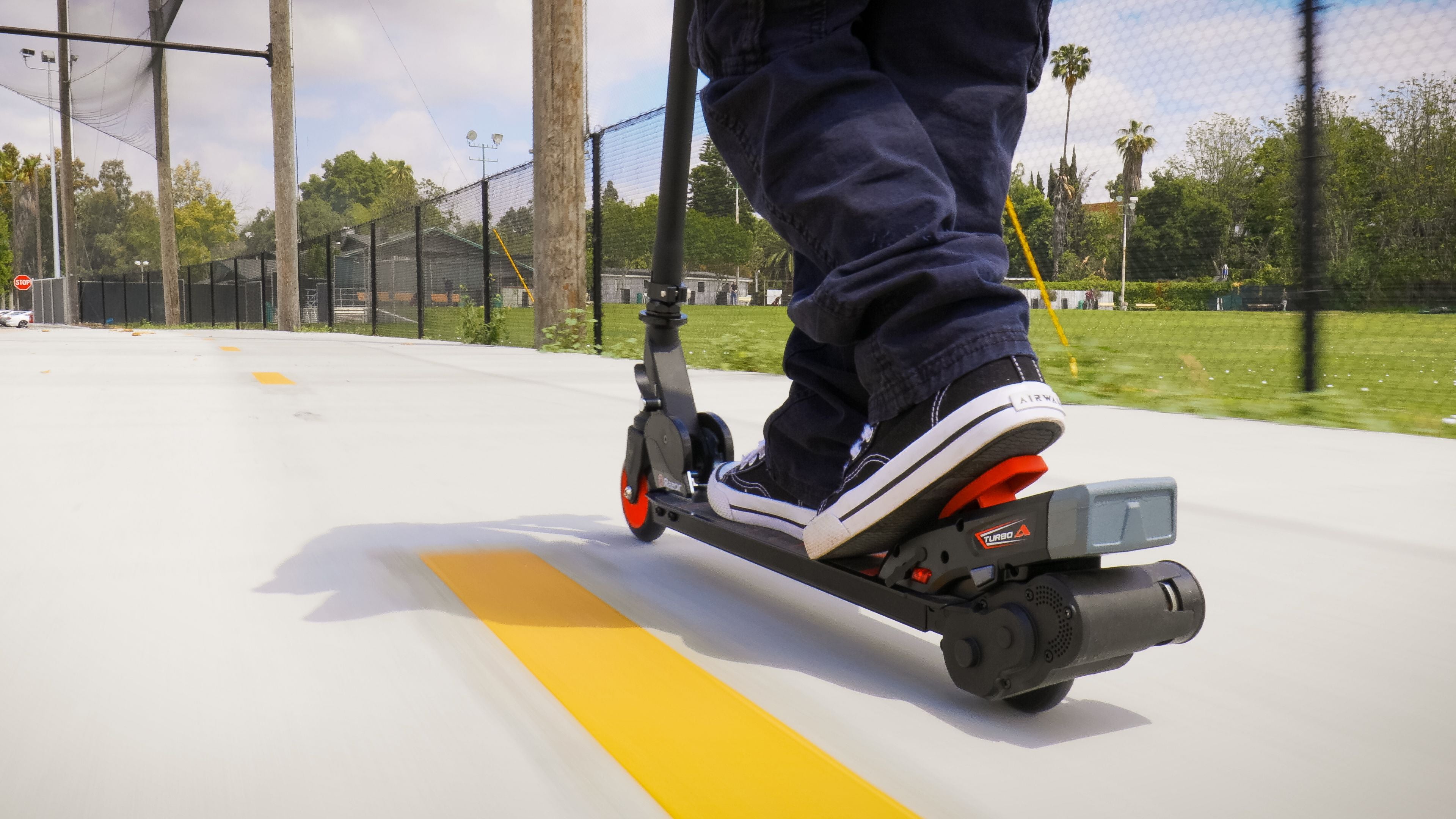 Razor E-Scooter Turbo A Black 16kmph