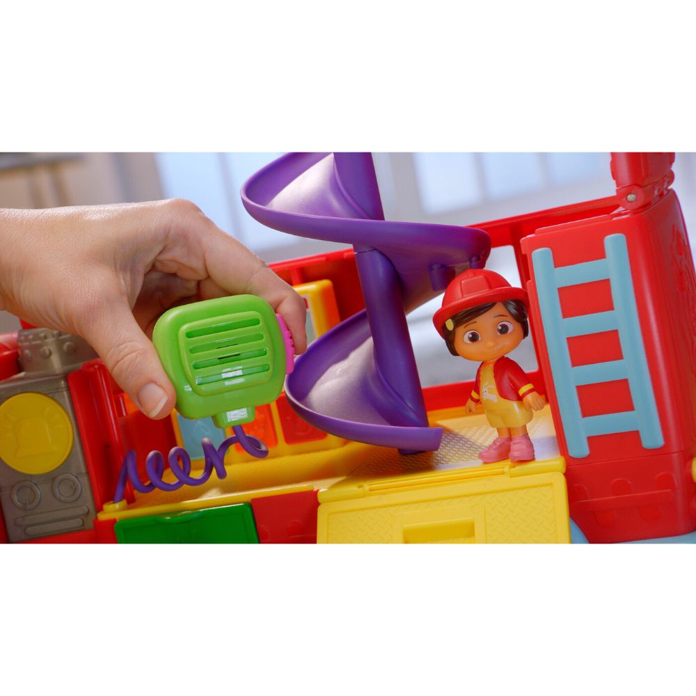 Cocomelon Deluxe Transforming Firetruck
